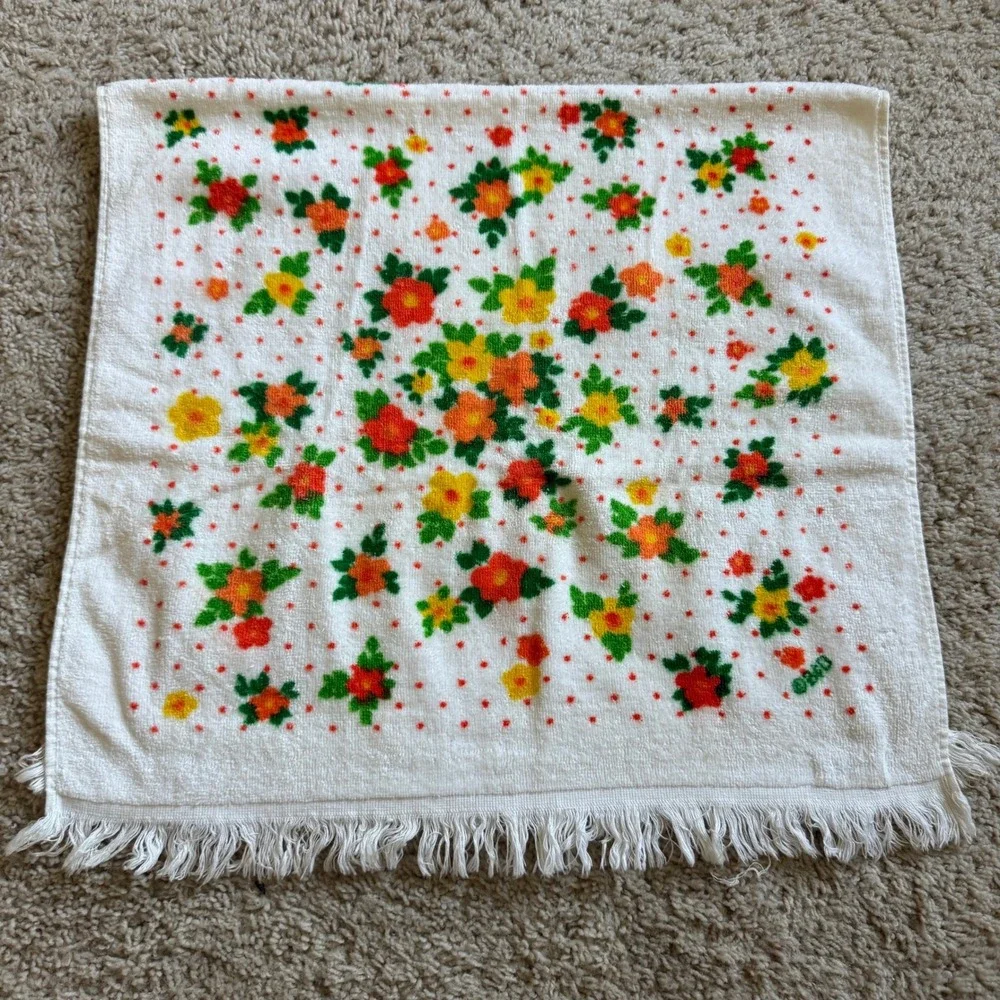 Vintage Royal Terry Barth Dreyfuss California Floral Fringe Bath Towel Cotton